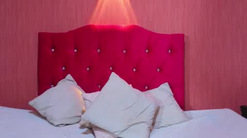 Gissel angel online show from 10-14-25, 09:48