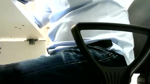 Snapshot of gitano691 chatting on 11-04-25, 12:48 gitano691 online show from 11-04-25, 12:48