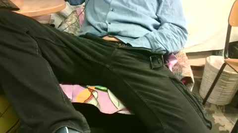 Snapshot of giulio__35 chatting on 01-26-25, 05:34 giulio__35 online show from 01-26-25, 05:34