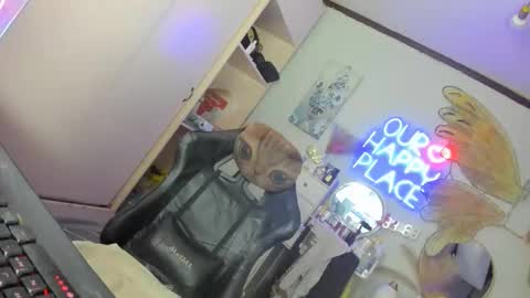 Kylie online show from 09-12-25, 05:13