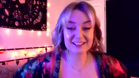 givemesweetdreams online show from 10-26-25, 04:35