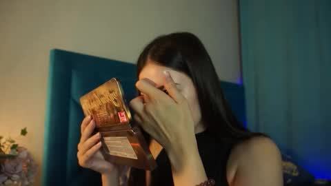 Snapshot of gizefto chatting on 10-07-25, 01:41 Agness online show from 10-07-25, 01:41