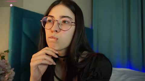 Snapshot of gizefto chatting on 10-21-25, 02:29 Agness online show from 10-21-25, 02:29