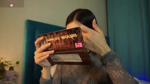 Snapshot of gizefto chatting on 10-26-25, 02:34 Agness online show from 10-26-25, 02:34