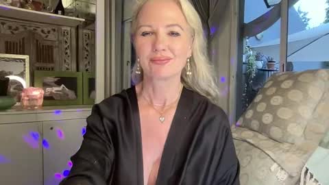 Gl1tter Barbie online show from 11-06-25, 03:51