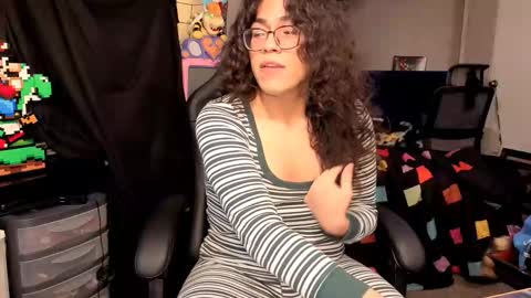 glaceon9 online show from 11-13-25, 03:11