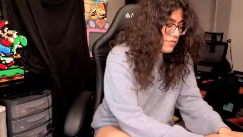 glaceon9 online show from 11-16-25, 04:07