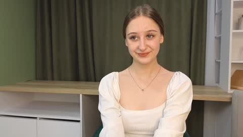 Michelle online show from 01-23-25, 04:19