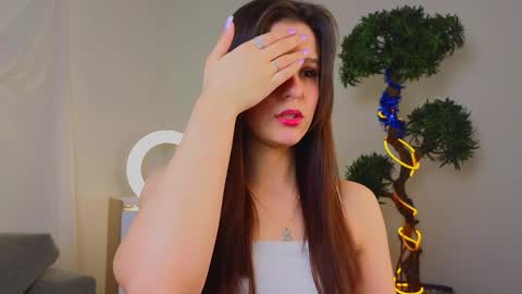 Michelle online show from 01-25-25, 07:49
