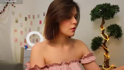 Michelle online show from 03-10-25, 03:01