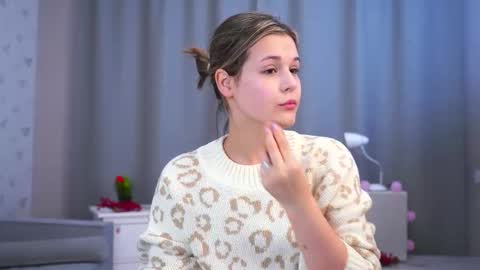 Michelle online show from 11-09-25, 02:54