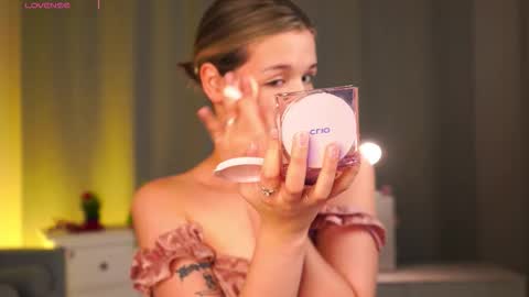 Michelle online show from 11-16-25, 03:01