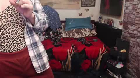 Snapshot of glamourhottie chatting on 11-11-25, 09:20 Glamourhottie online show from 11-11-25, 09:20