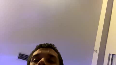 Snapshot of glegere18 chatting on 02-06-25, 02:00 Lets get wierd online show from 02-06-25, 02:00