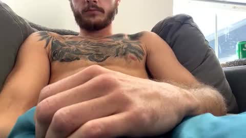 Snapshot of glegere18 chatting on 09-22-25, 04:31 Lets get wierd online show from 09-22-25, 04:31