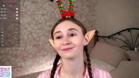 Snapshot of glennabardy chatting on 12-28-24, 04:20 Sandra online show from 12-28-24, 04:20