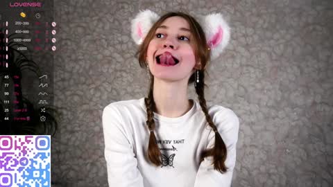 Snapshot of glennabardy chatting on 01-23-25, 06:45 Sandra online show from 01-23-25, 06:45