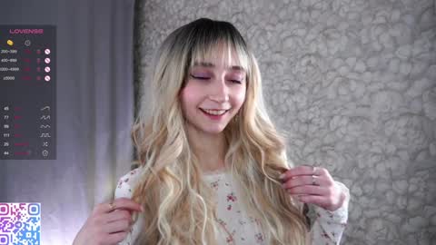 Snapshot of glennabardy chatting on 01-25-25, 04:35 Sandra online show from 01-25-25, 04:35