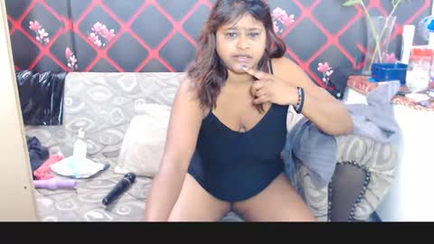 glitter candy online show from 01-12-25, 08:36