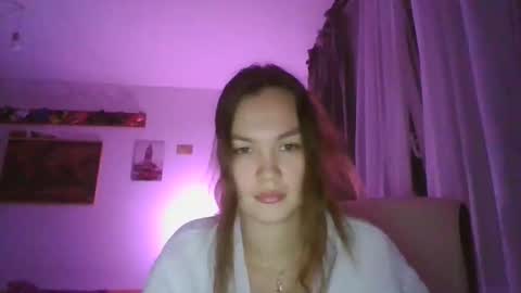 glitter_doll online show from 01-10-25, 07:00