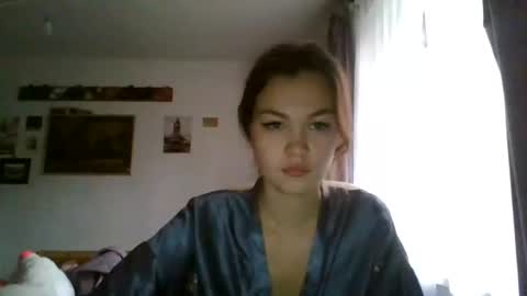 glitter_doll online show from 02-04-25, 10:43