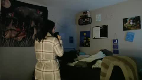 Snapshot of glitterspace chatting on 01-09-26, 10:07 anna online show from 01-09-26, 10:07