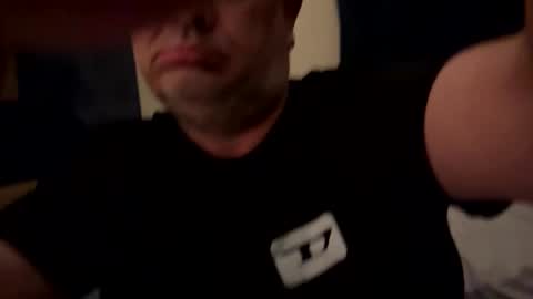 gllen9999 online show from 11-07-25, 07:47