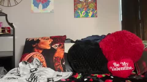 Snapshot of globberton chatting on 11-13-25, 09:47 Baby Bimbo online show from 11-13-25, 09:47