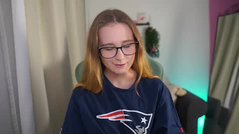 Monica online show from 02-08-26, 09:02