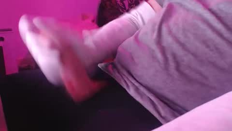 Glove Mad online show from 03-29-26, 01:16