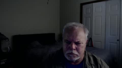 Snapshot of gmctruckguy chatting on 10-01-25, 07:31 gmctruckguy online show from 10-01-25, 07:31