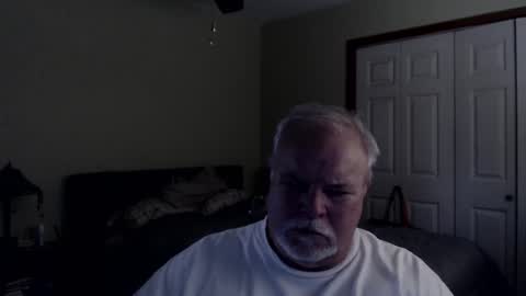 Snapshot of gmctruckguy chatting on 11-15-25, 06:48 gmctruckguy online show from 11-15-25, 06:48