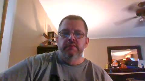 IDKIDCIDGAF online show from 10-03-25, 02:58