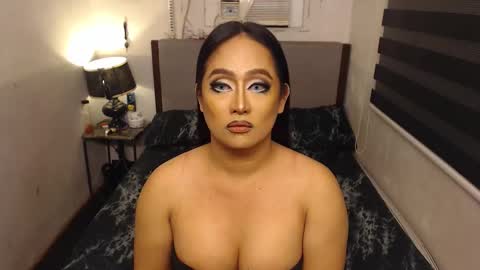 Snapshot of goddamngorgeous chatting on 12-01-24, 07:47 GodDamnGorgeous online show from 12-01-24, 07:47