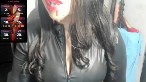 Snapshot of goddess_kimberley chatting on 02-27-25, 08:42 Goddess Kimberley online show from 02-27-25, 08:42