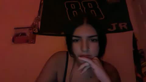 Snapshot of goddess_madii chatting on 09-11-25, 07:19 Madii online show from 09-11-25, 07:19