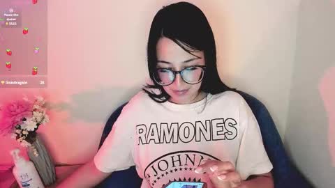 M A R T I N A  online show from 11-25-25, 12:21