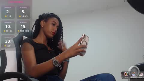 Snapshot of goddess_valen chatting on 10-22-25, 04:29 goddess_valen online show from 10-22-25, 04:29