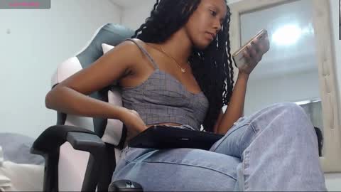 Snapshot of goddess_valen chatting on 11-06-25, 04:30 goddess_valen online show from 11-06-25, 04:30