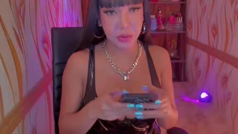 Snapshot of goddessbarbiecum4u chatting on 12-14-24, 05:07 Barbie Brown online show from 12-14-24, 05:07