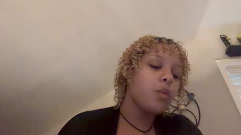 Snapshot of goddessdahlia69 chatting on 10-12-25, 01:32 goddessdahlia69 online show from 10-12-25, 01:32