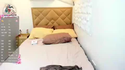 Snapshot of goddessheartxxx chatting on 12-23-24, 04:44 ruiz online show from 12-23-24, 04:44