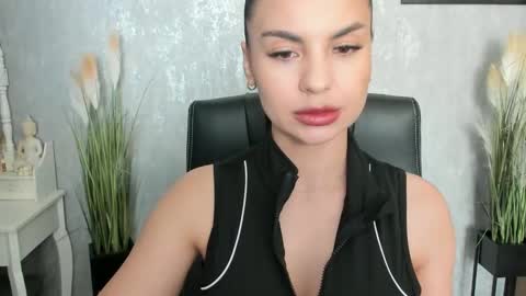 Mistress online show from 02-26-25, 01:08