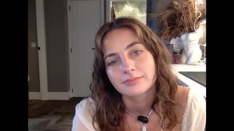 Snapshot of goddessmiamuse chatting on 02-09-26, 02:21 goddessmiamuse online show from 02-09-26, 02:21