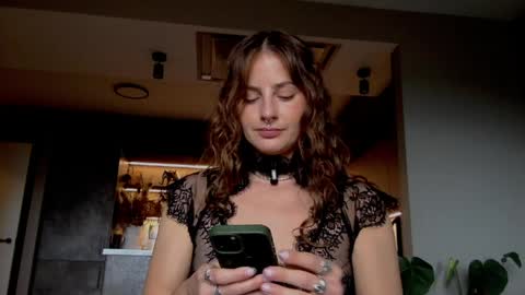 Snapshot of goddessmiamuse chatting on 04-03-26, 12:14 goddessmiamuse online show from 04-03-26, 12:14