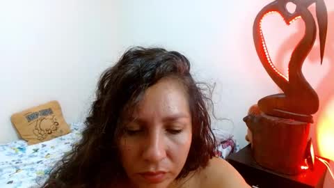  Naih Reyes online show from 12-13-24, 01:04
