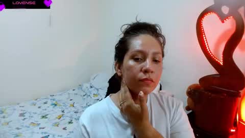 Naih Reyes online show from 12-30-24, 05:15