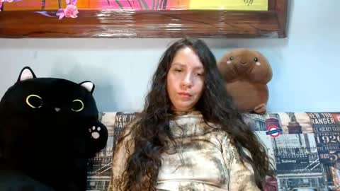  Naih Reyes online show from 09-14-25, 07:40