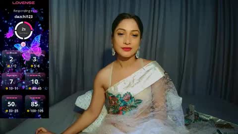 Layla Salvardor online show from 11-14-25, 08:57