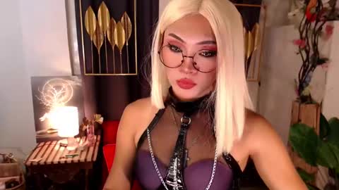 quinnie online show from 12-06-24, 02:57